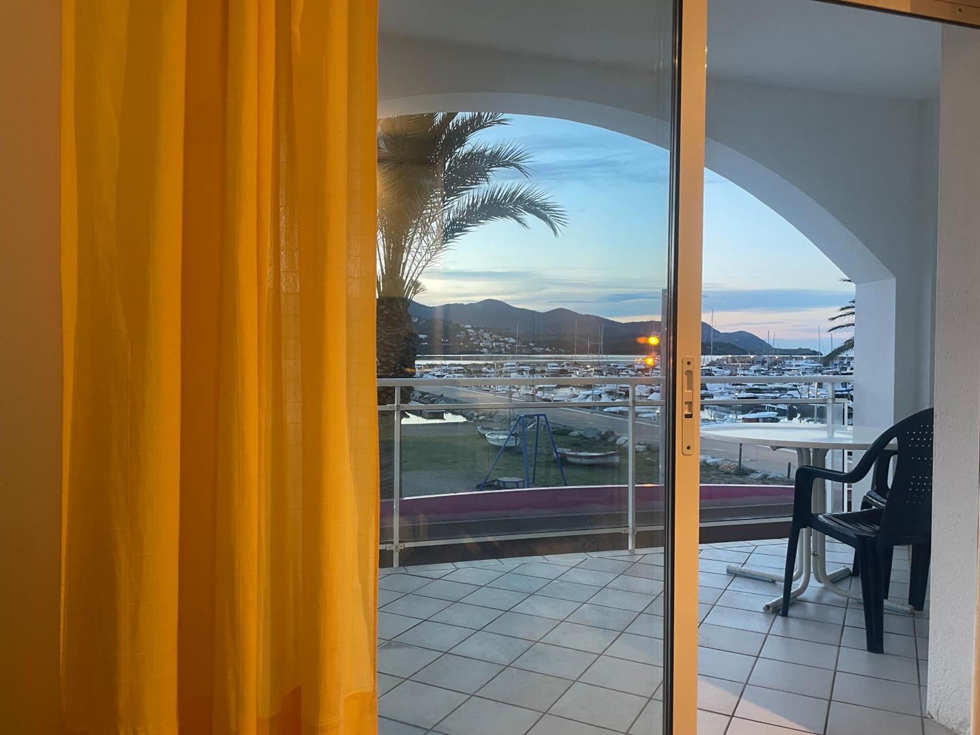 Platja Del Port Appartement Llança Buitenkant foto