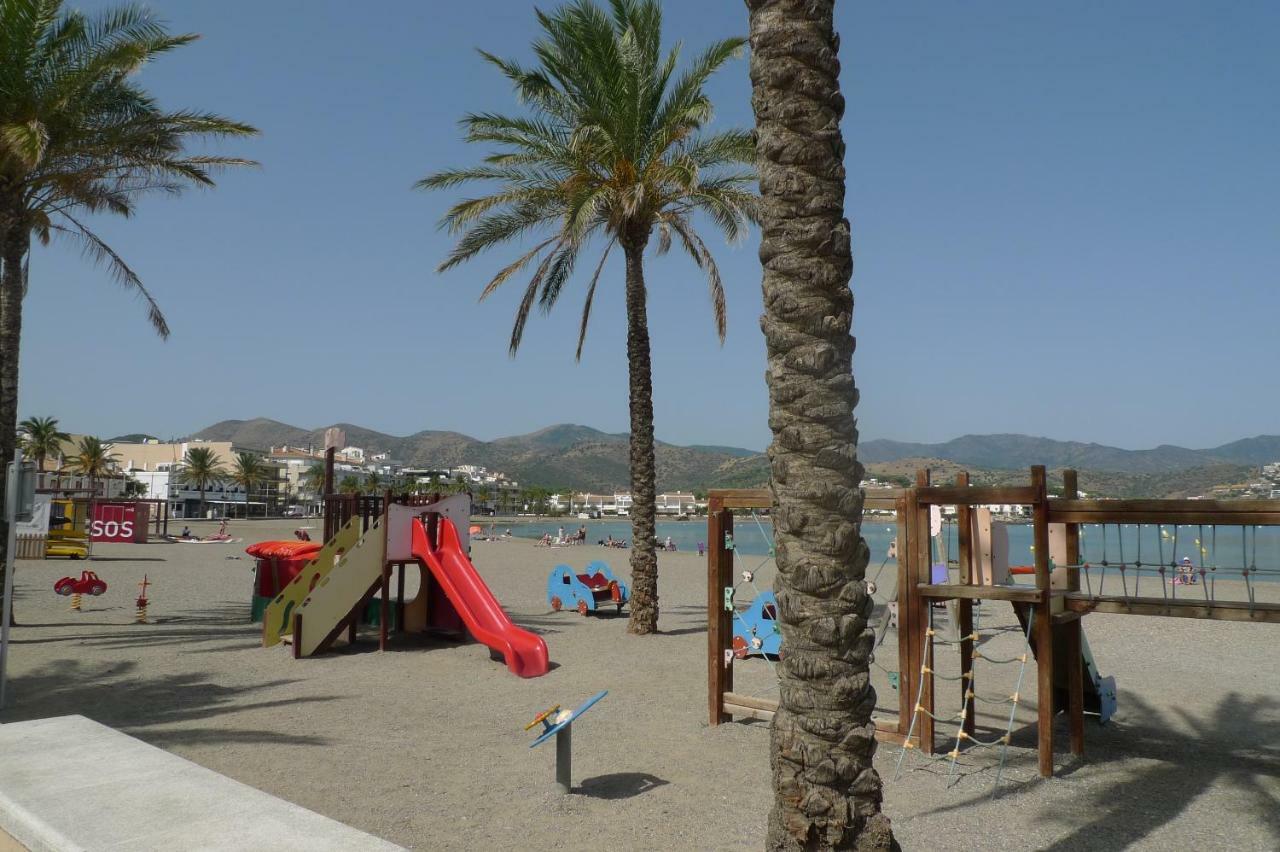 Platja Del Port Appartement Llança Buitenkant foto